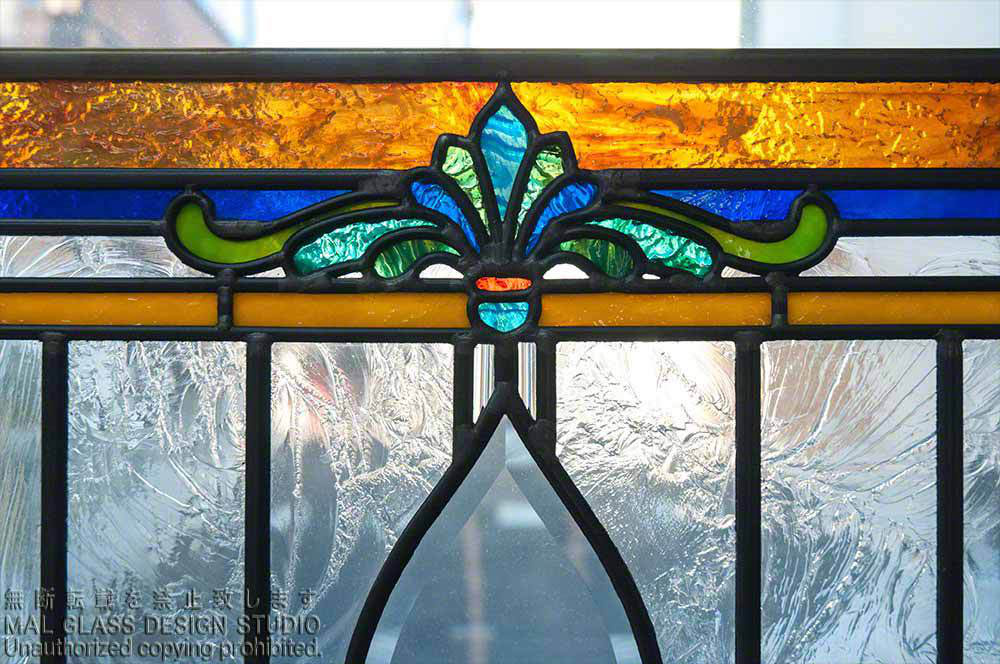 上部分アンティーク調オーナメントの拡大写真。