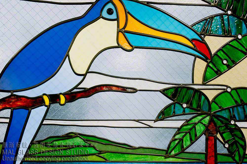 具象的なステンドグラスの施工例。オオハシのステンドグラス。